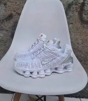 Nike Shox White Comfortable Sneakers