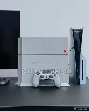 Chipped Ps4 Standard: Why Look for Love When God of War Is Waiting?