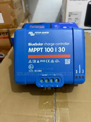 Premium Victron Energy MPPT 100/30 Solar Power Charge Controller NTS
