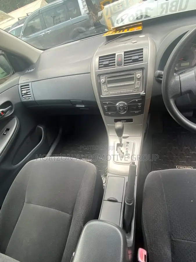 Toyota Corolla Fielder 1.5 Petrol FWD 2010 Gray