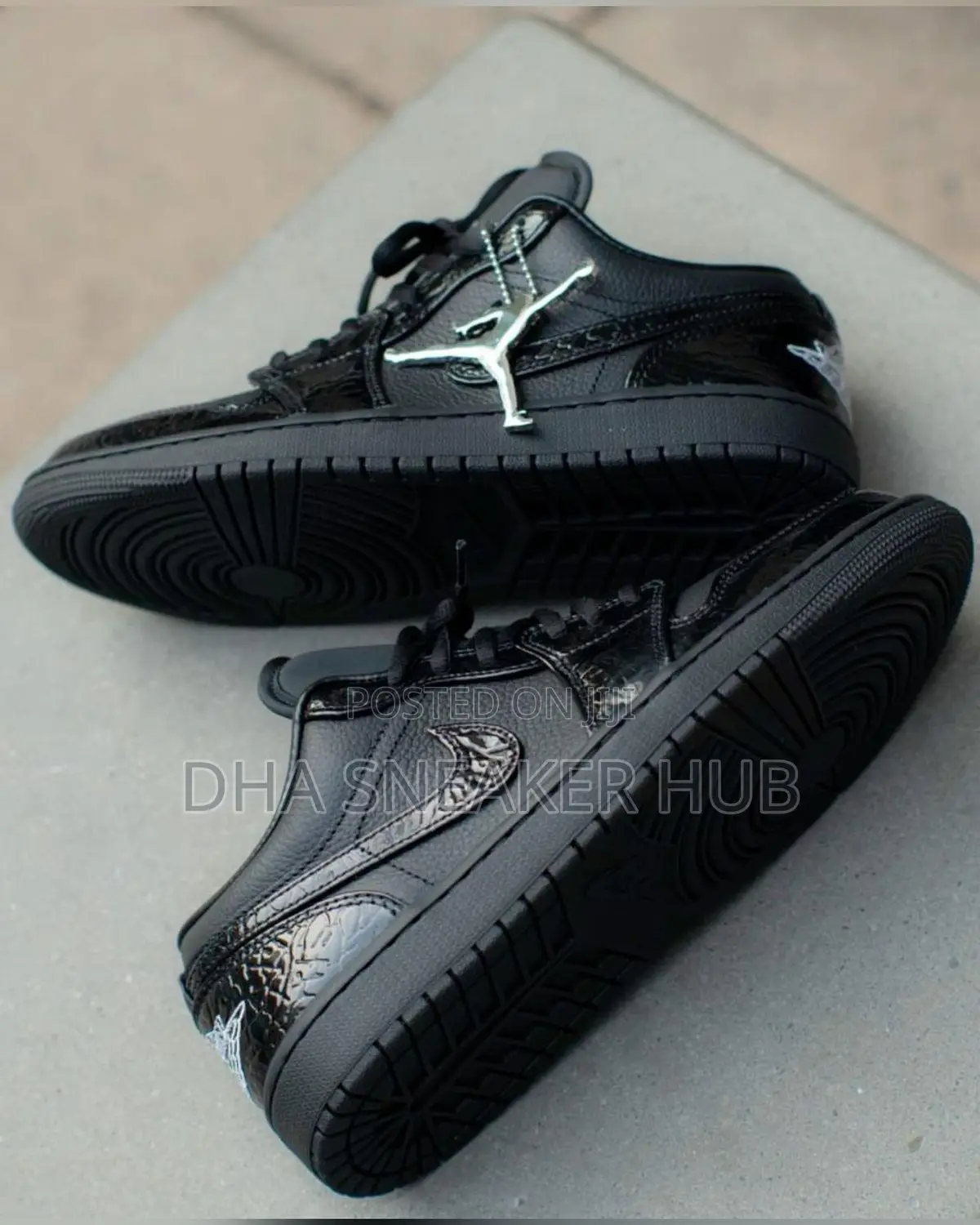 Air Jordan 1 Low Shinny Black Premium Sneakers