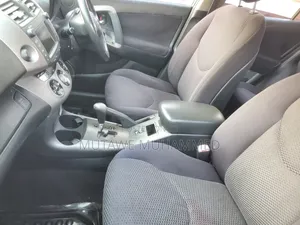 Toyota RAV4 2010 Blue