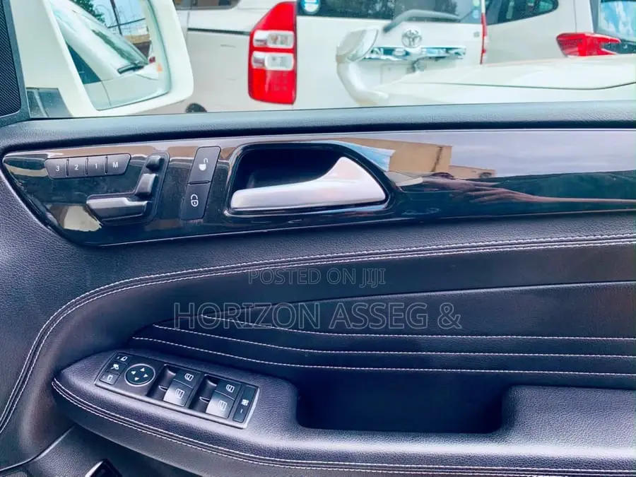 Mercedes-Benz M Class 2014 White