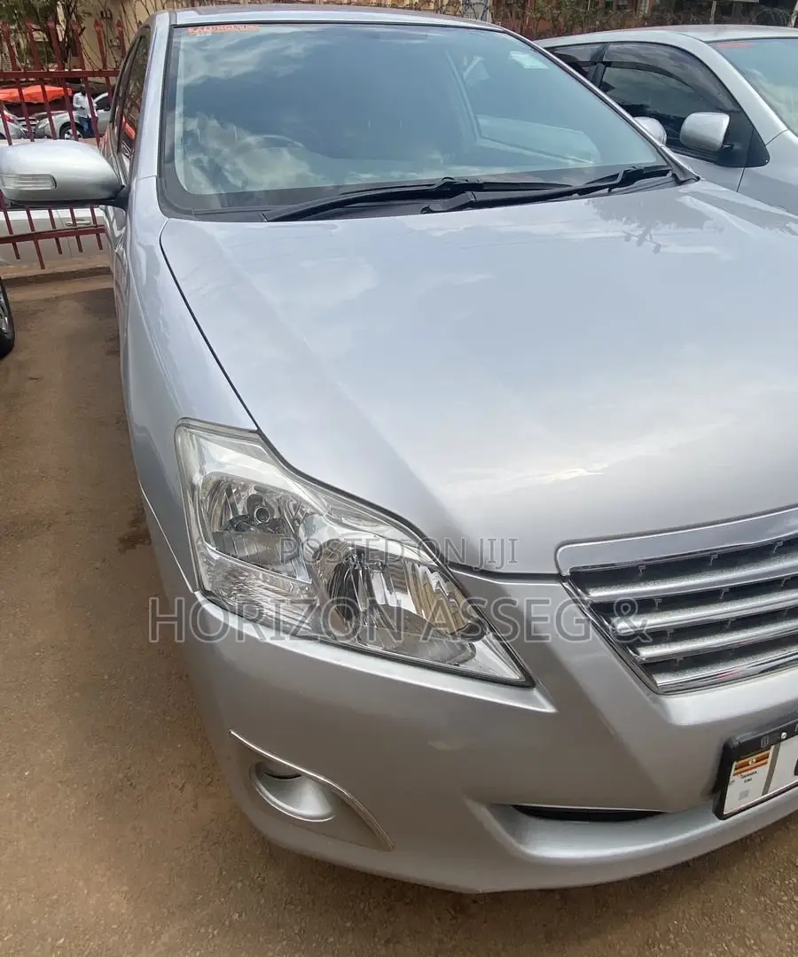 Toyota Premio 1.8 FWD 2011 Silver