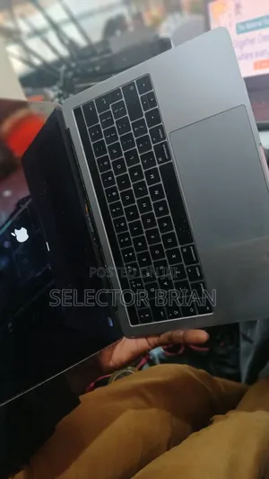 Laptop Apple MacBook 2016 8GB Intel Core i5 SSD 256GB
