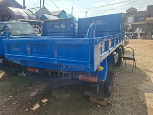 Mitsubishi Canter Dumper