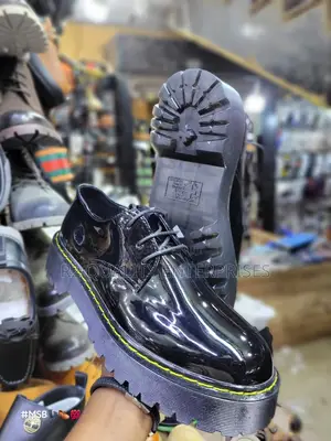 Unisex Shiny Black Patent Shoes