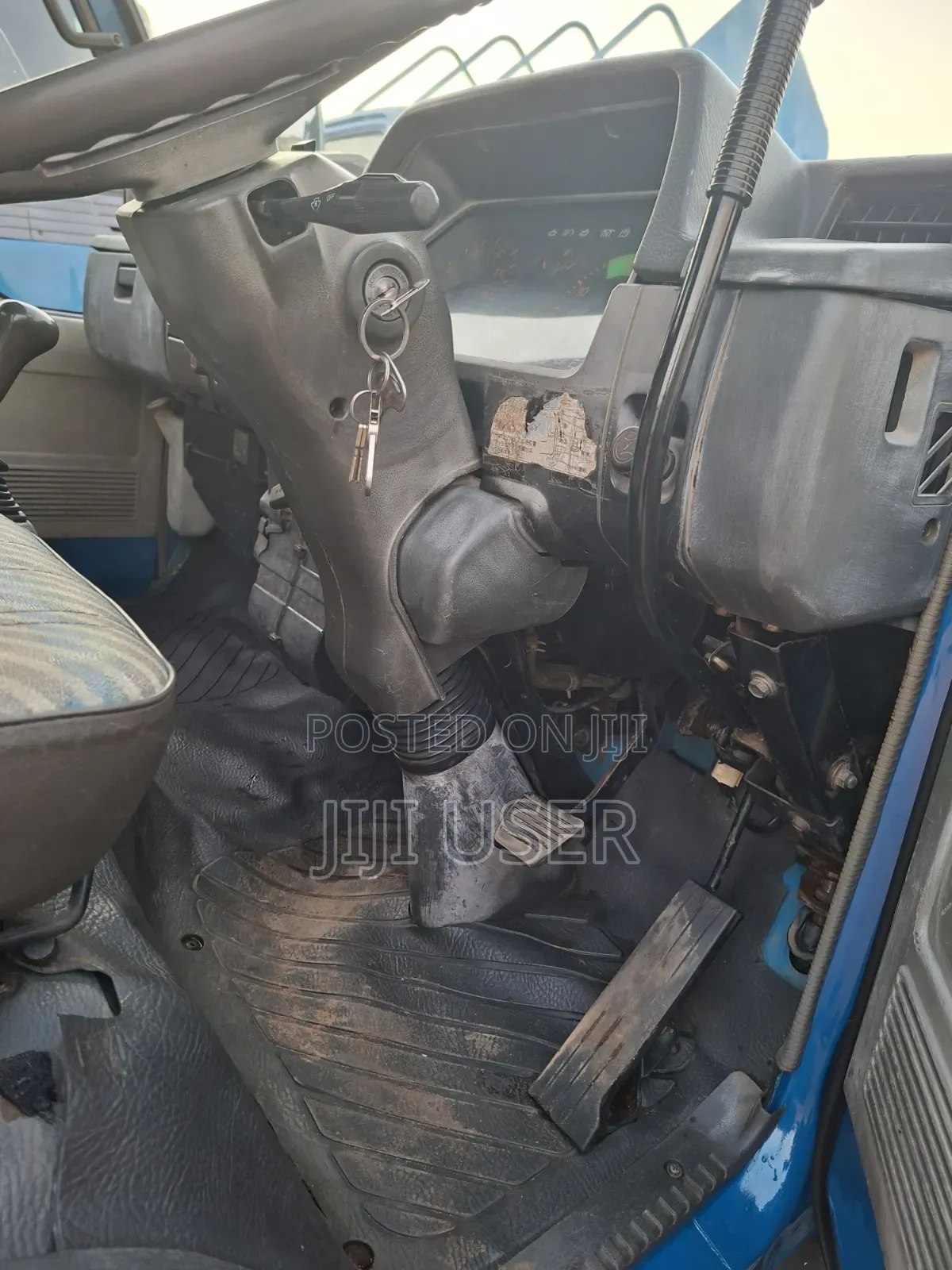 Mitsubishi Canter Dumper