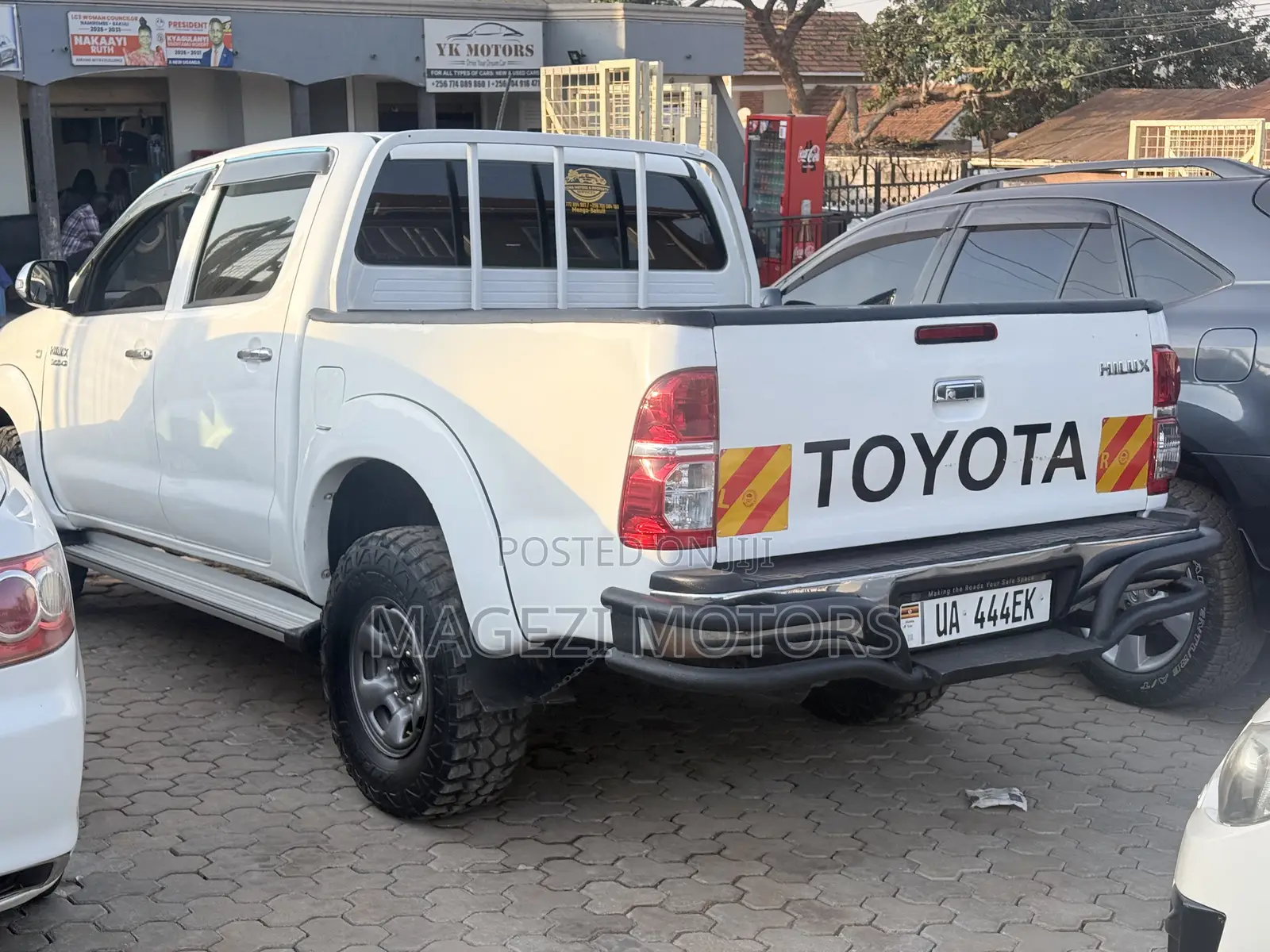 Toyota Hilux 2008 White