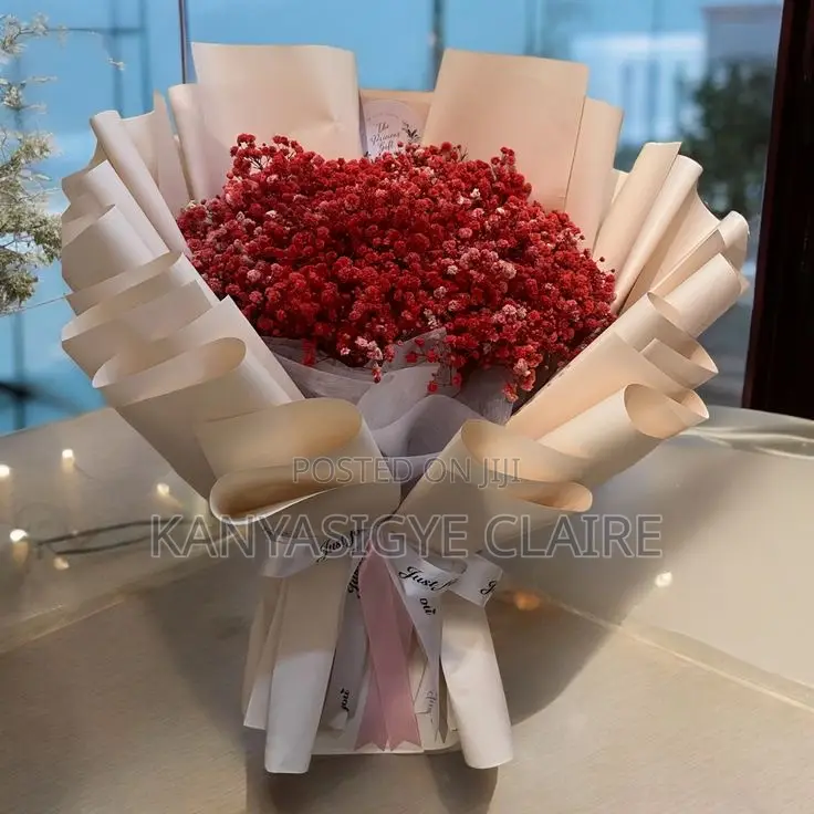Luxurious Fresh Flowers Bouquet