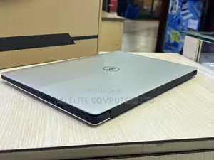 Laptop Dell Latitude 5540 16GB Intel Core i9 SSD 512GB