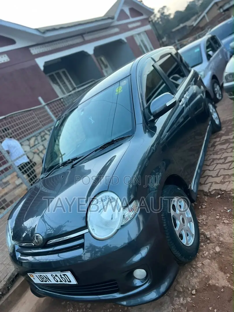 Toyota Sienta 1.5 FWD 2008
