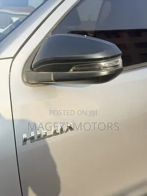 Toyota Hilux 2017 Silver
