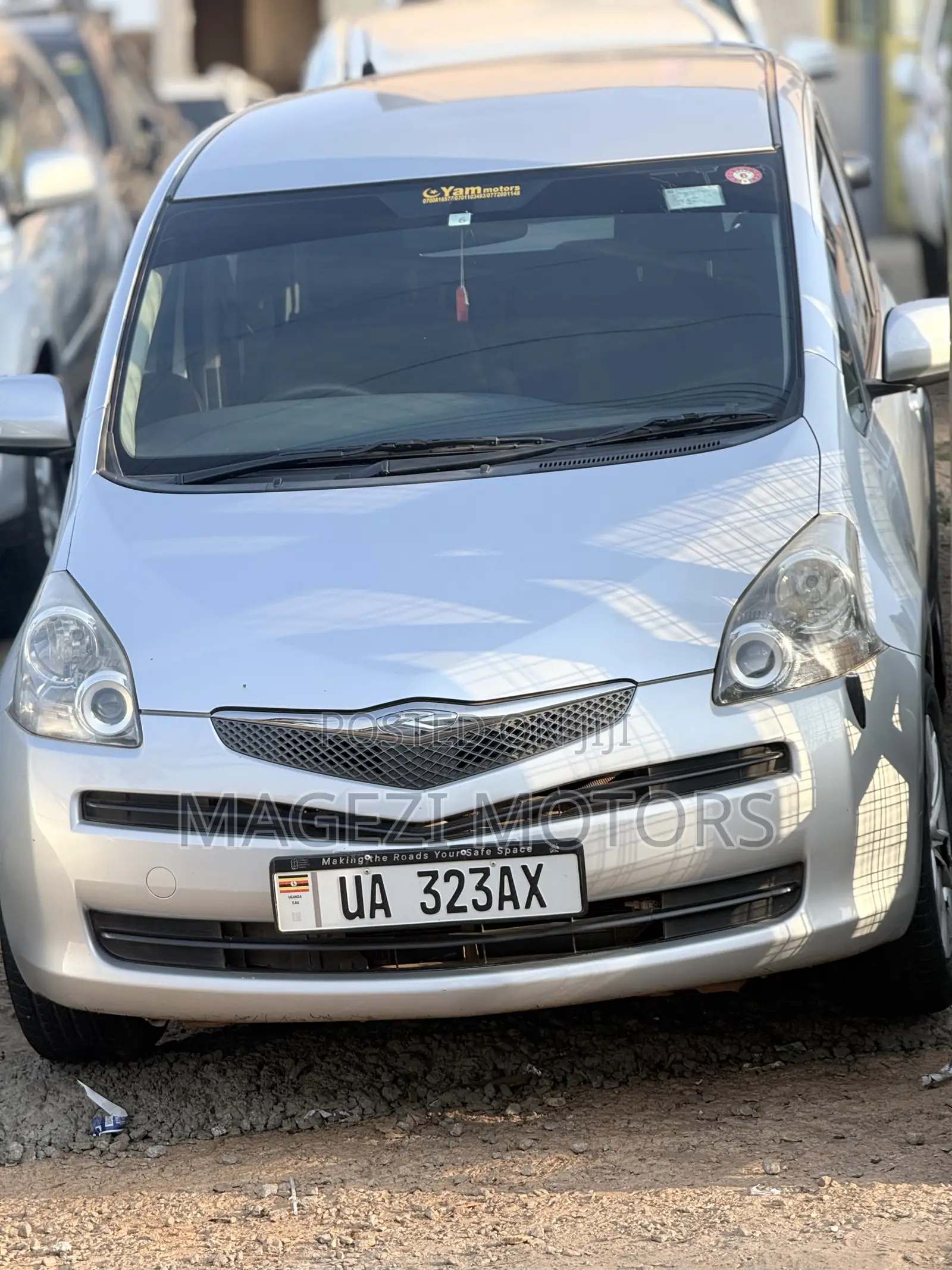 Toyota Ractis 2008 Silver