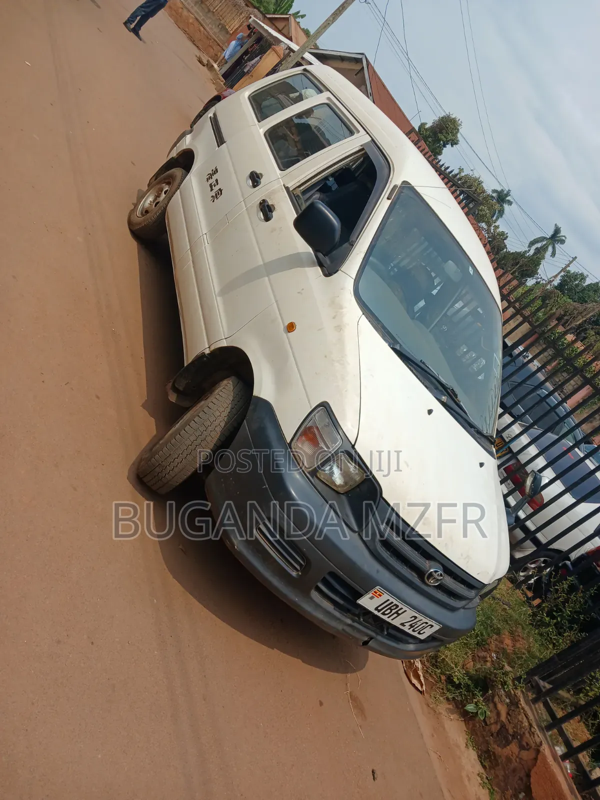 Toyota TownAce Noah 2001 White