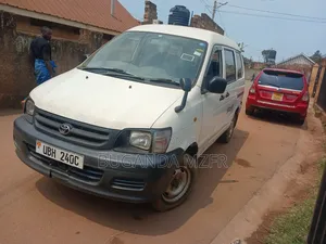 Toyota TownAce Noah 2001 White
