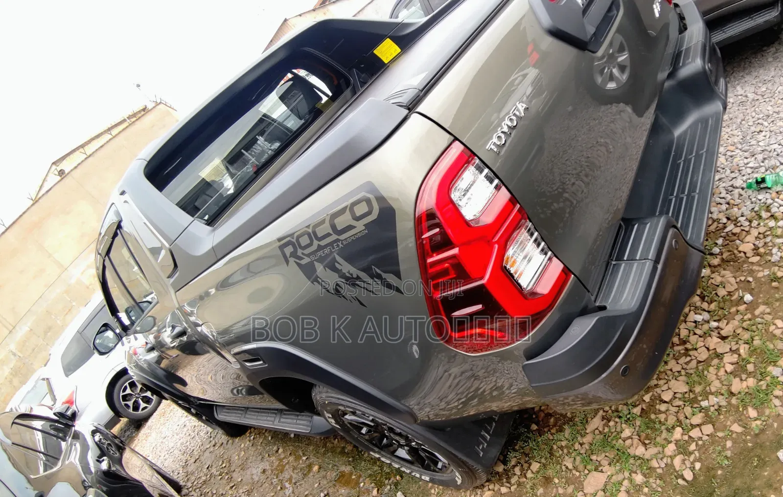 New Toyota Hilux 2025 Gray