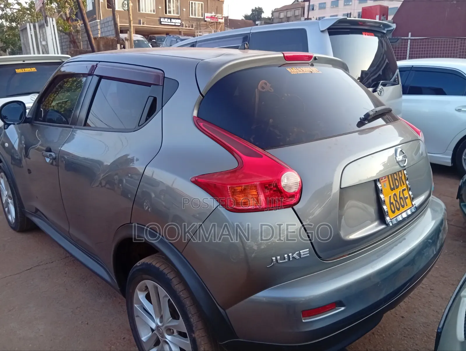Nissan Juke 2011 Gray