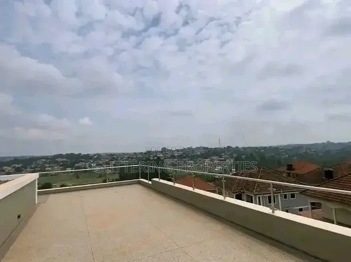 5bdrm Duplex in Buziga, Central Division for rent