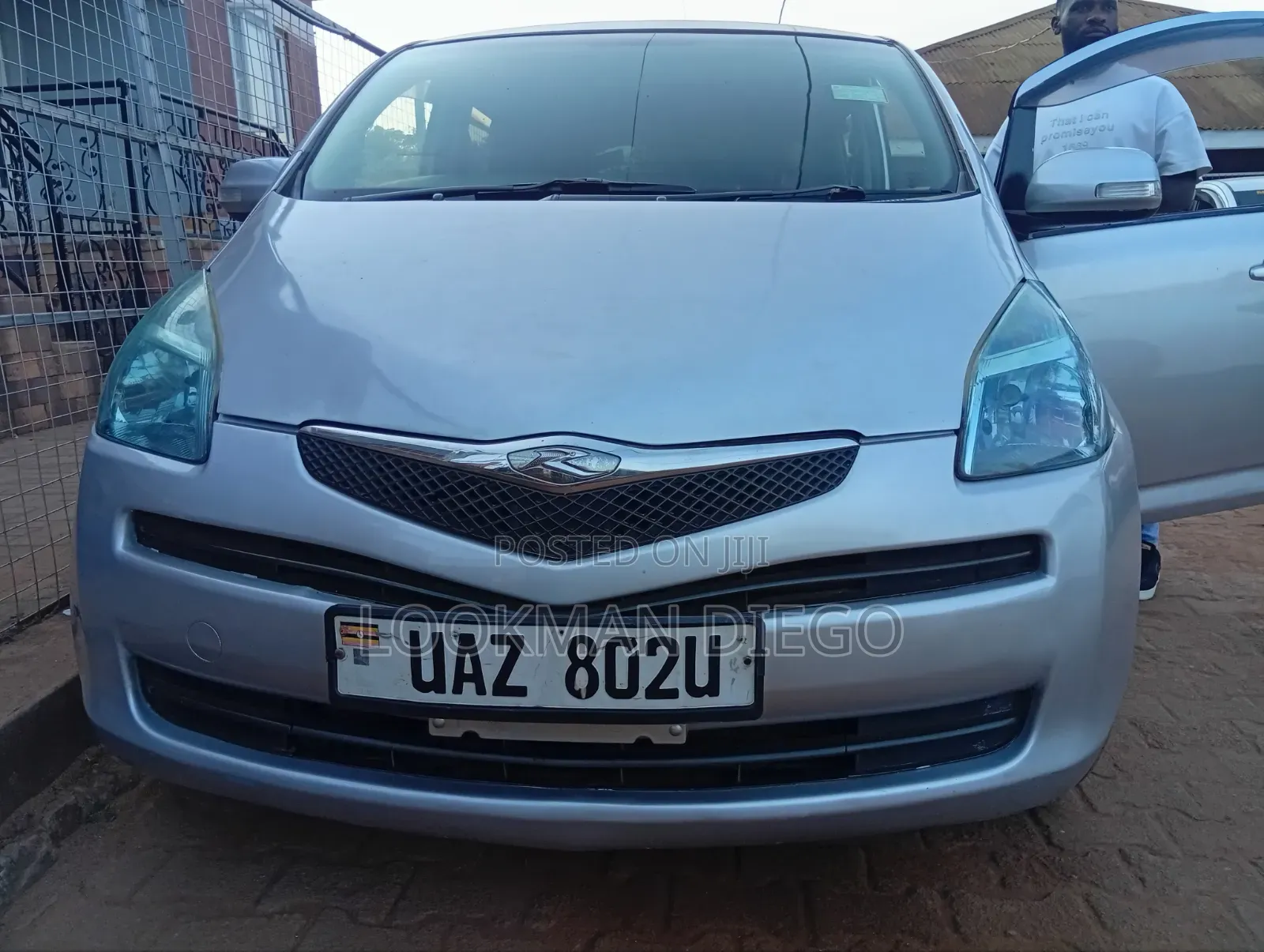 Toyota Ractis 1.5 FWD 2007 Silver