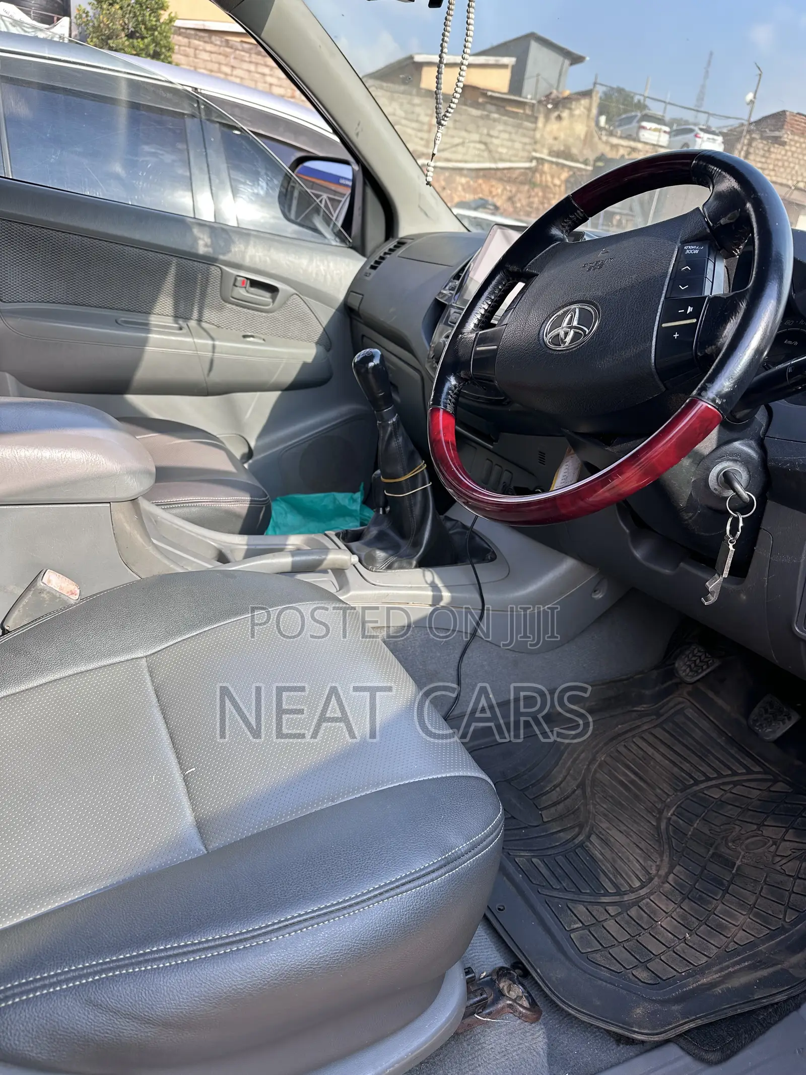 Toyota Hilux 2007 White