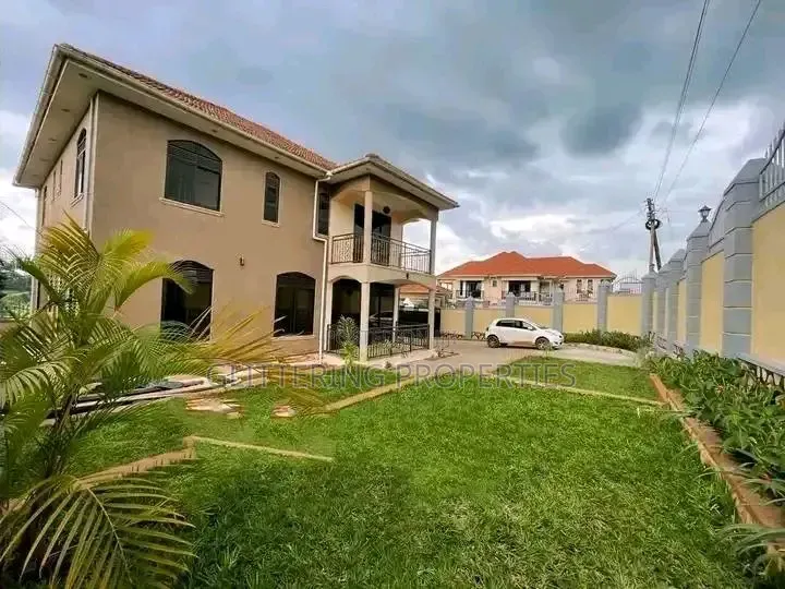 5bdrm Duplex in Naalya, Central Division for rent