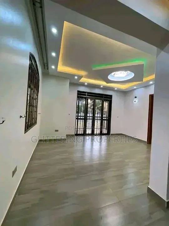 5bdrm Duplex in Naalya, Central Division for rent