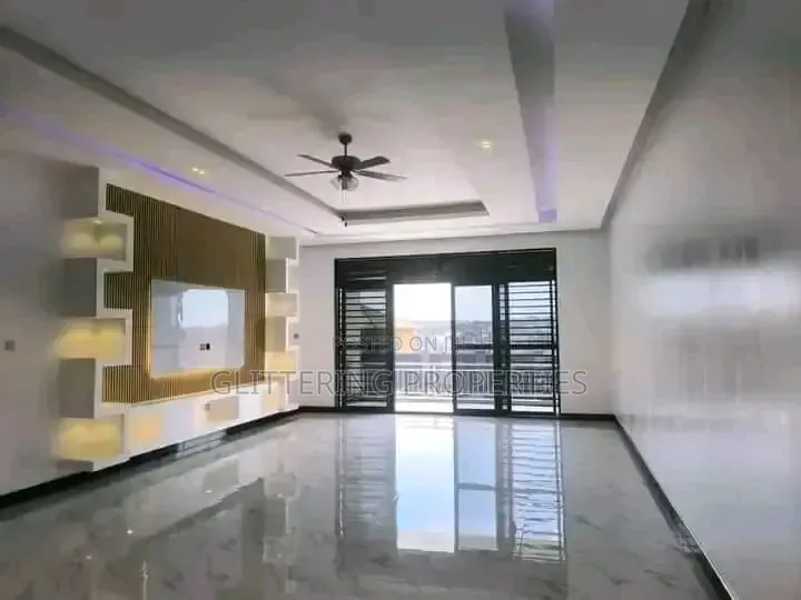 5bdrm Duplex in Naalya, Central Division for rent