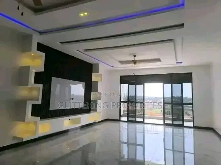 5bdrm Duplex in Naalya, Central Division for rent