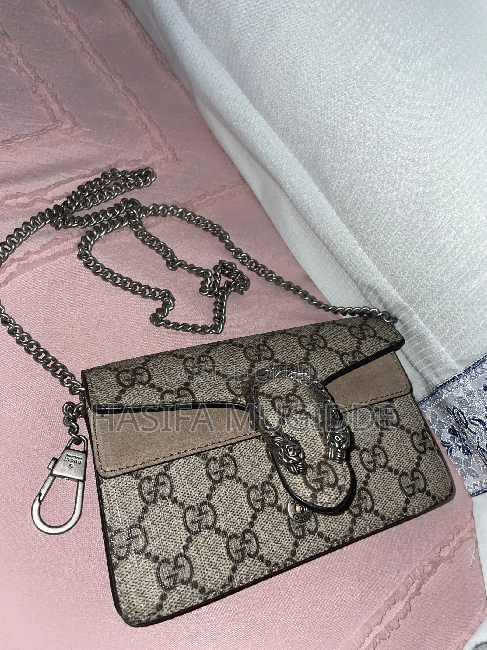 Gucci Chain Wallet