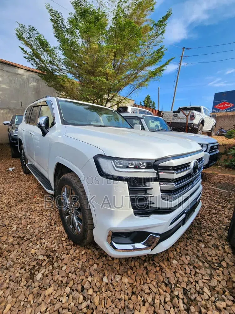 New Toyota Land Cruiser 2023 White