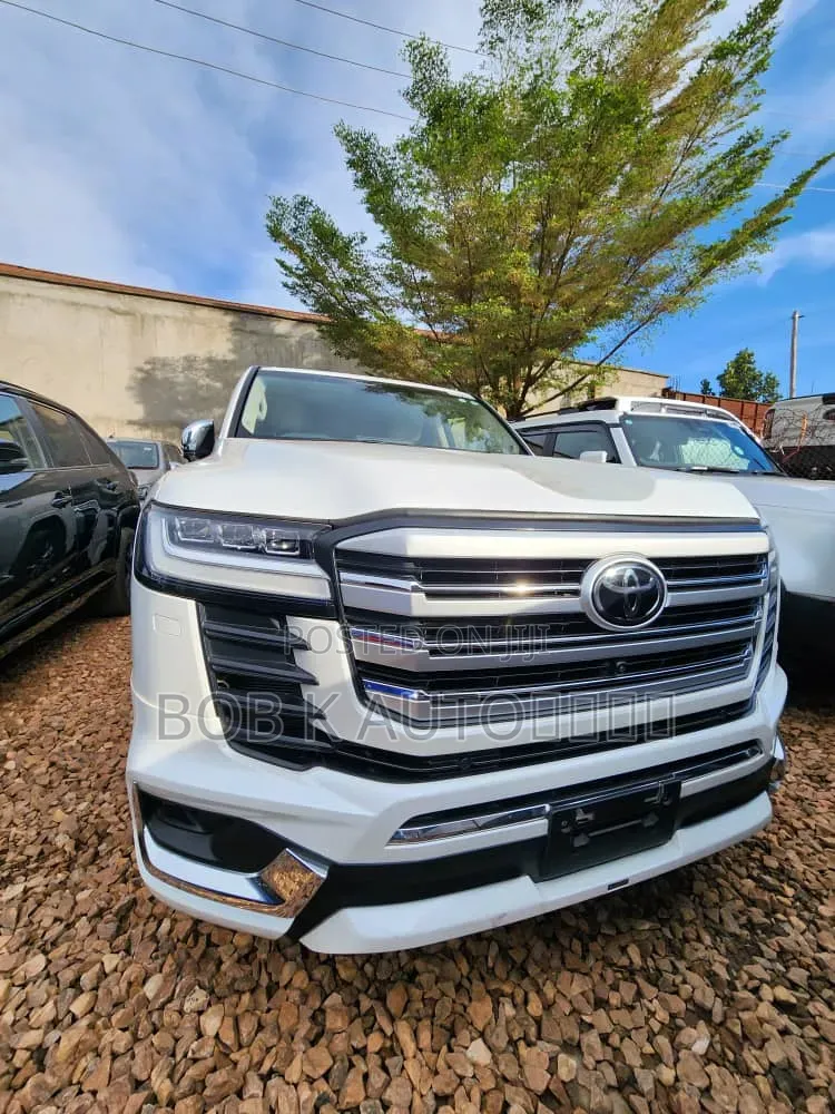 New Toyota Land Cruiser 2023 White