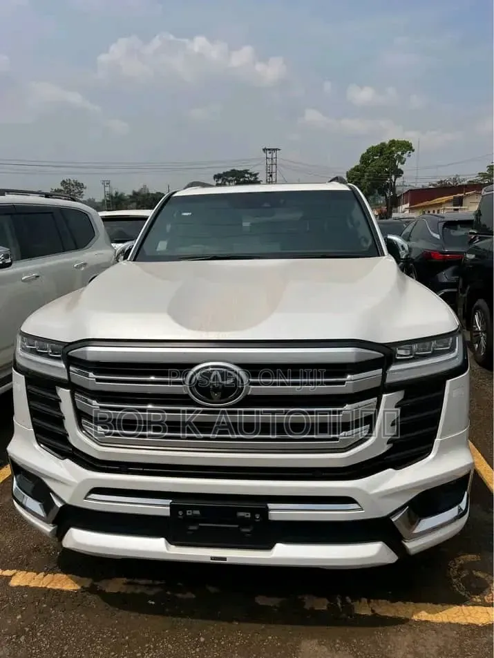 New Toyota Land Cruiser 2023 White