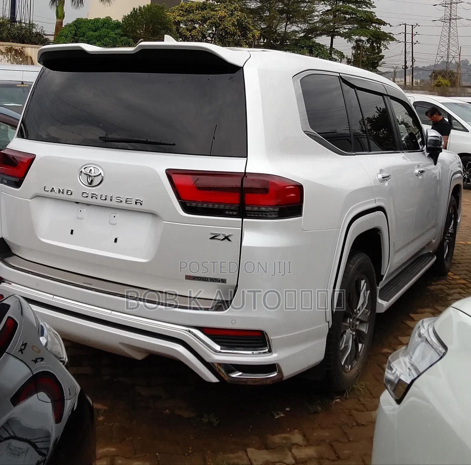Toyota Land Cruiser 2021 White
