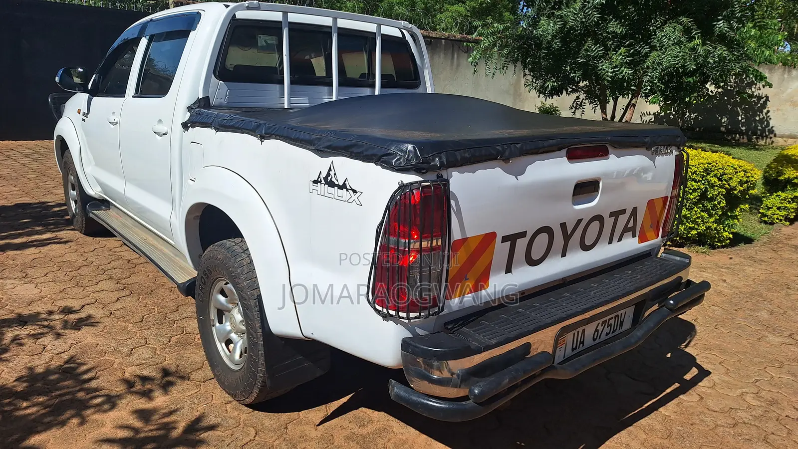 Toyota Hilux 2.5 D-4D Double Cab 2008 White