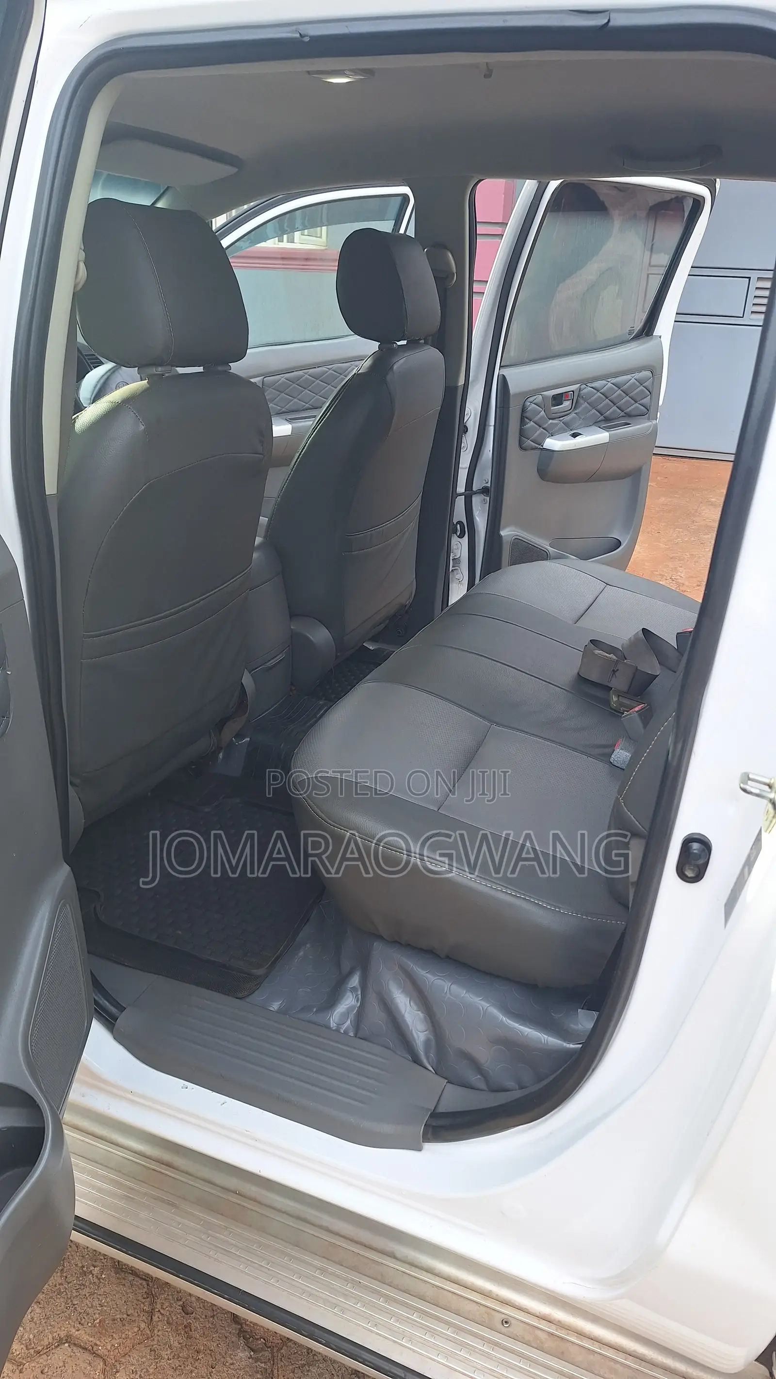 Toyota Hilux 2.5 D-4D Double Cab 2008 White