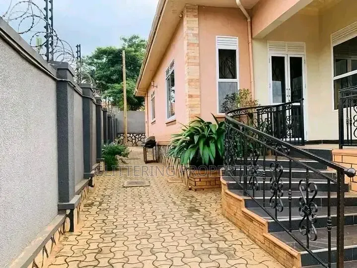 3bdrm Bungalow in Kitende, Central Division for rent