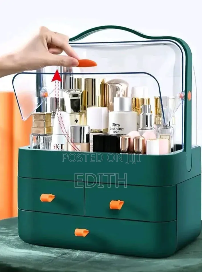 Modern Make Up Organizer