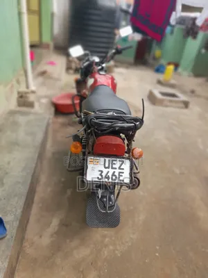 TVS HLX 125 2020 Red