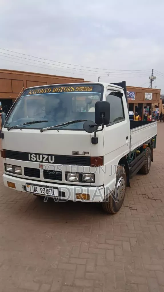 Isuzu Elf in Very Good Condition