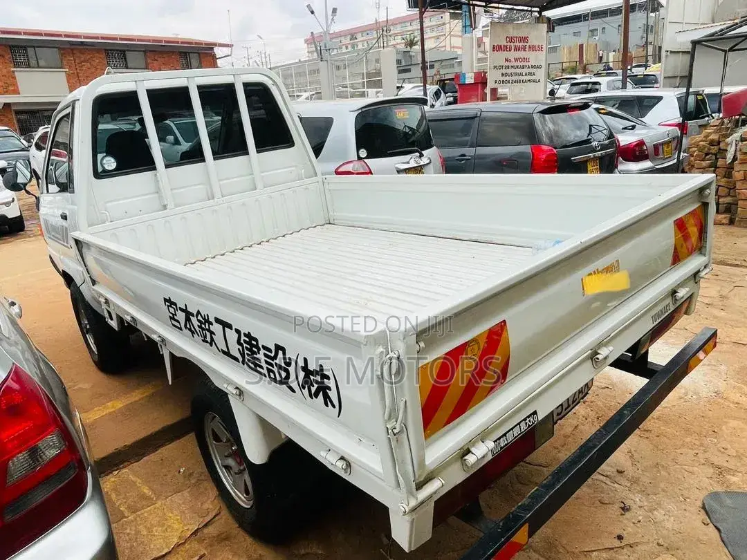 Toyota TownAce 2006 White