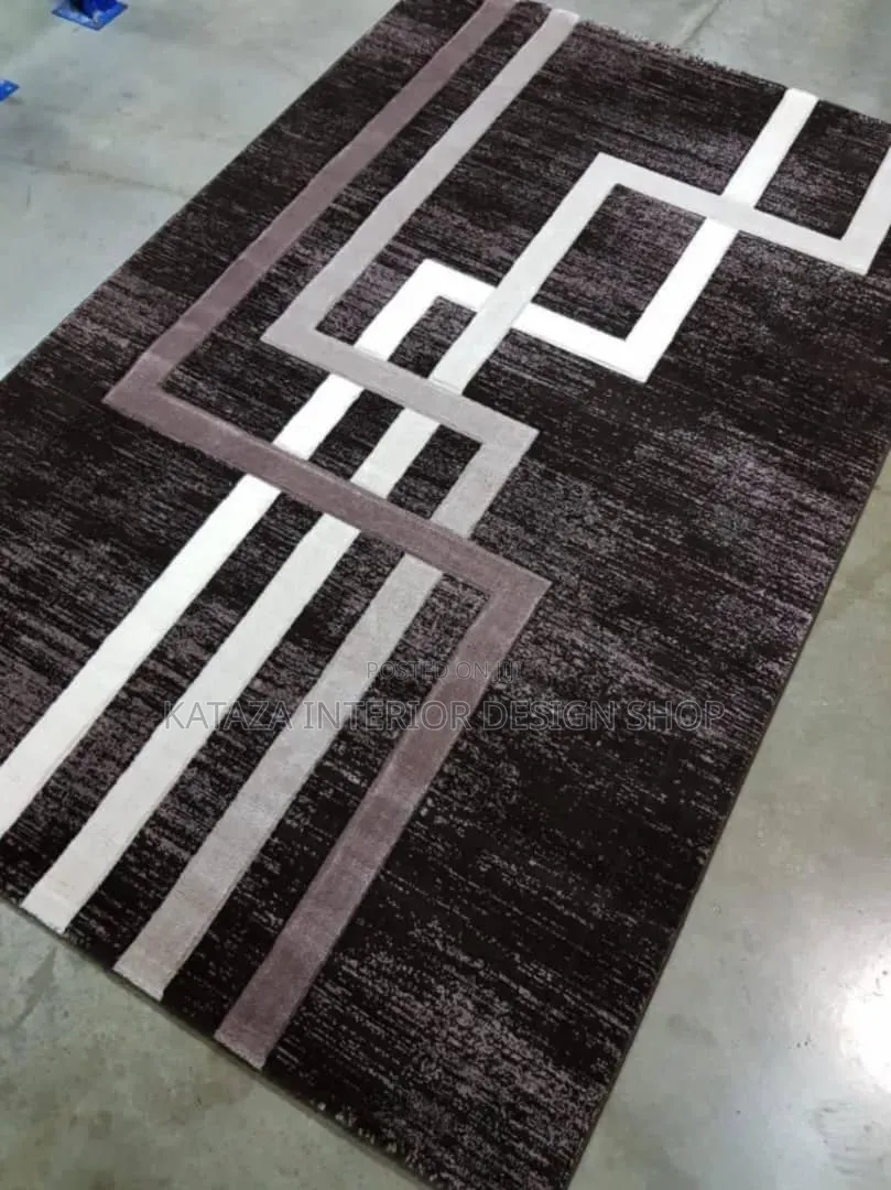 Smart Medium Centre Table Carpets