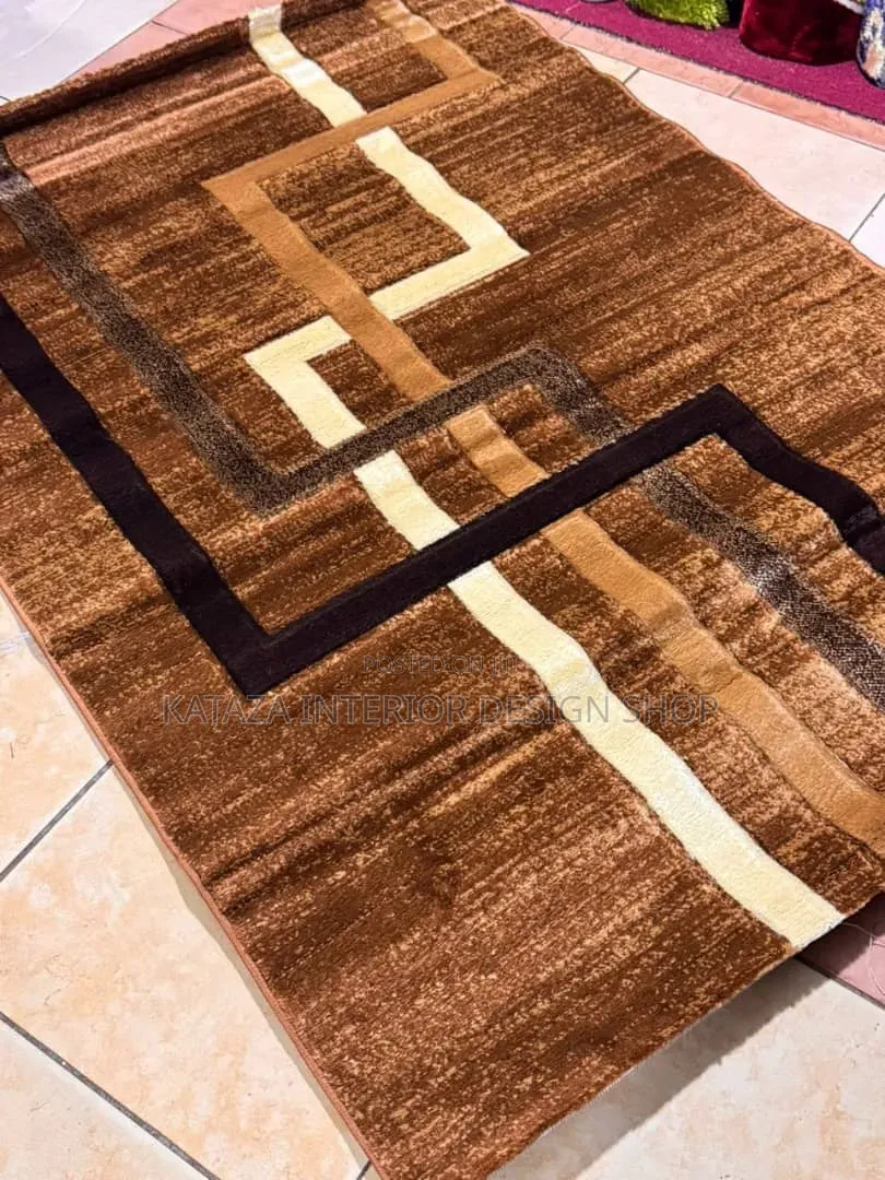 Smart Medium Centre Table Carpets