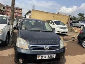 Toyota Raum 2006 Black