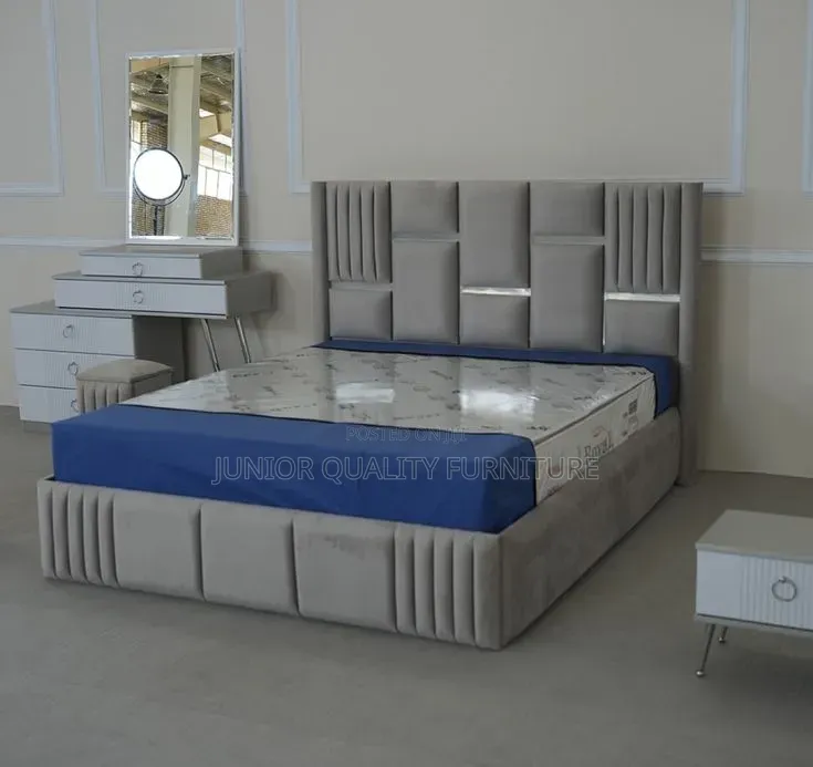 Simple 5*6 Luxurious Bed
