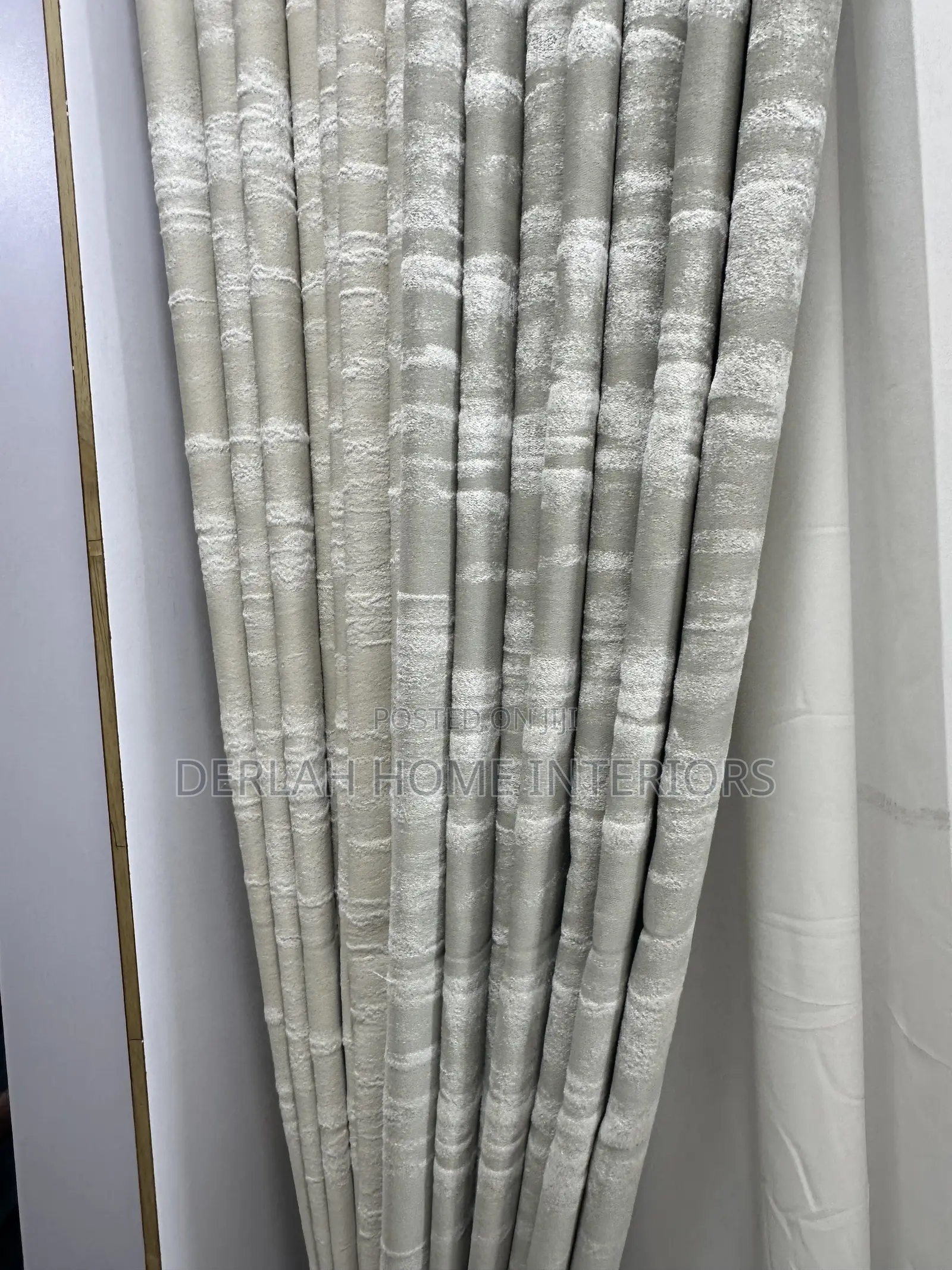 Heavy Velvet Curtains , Soft and Smooth