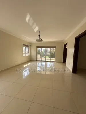 4bdrm Townhouse / Terrace in Munyonyo, Makindye for rent
