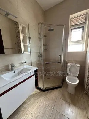 4bdrm Townhouse / Terrace in Munyonyo, Makindye for rent