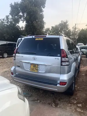 Toyota Land Cruiser Prado 3.4 3dr 2006 Gray