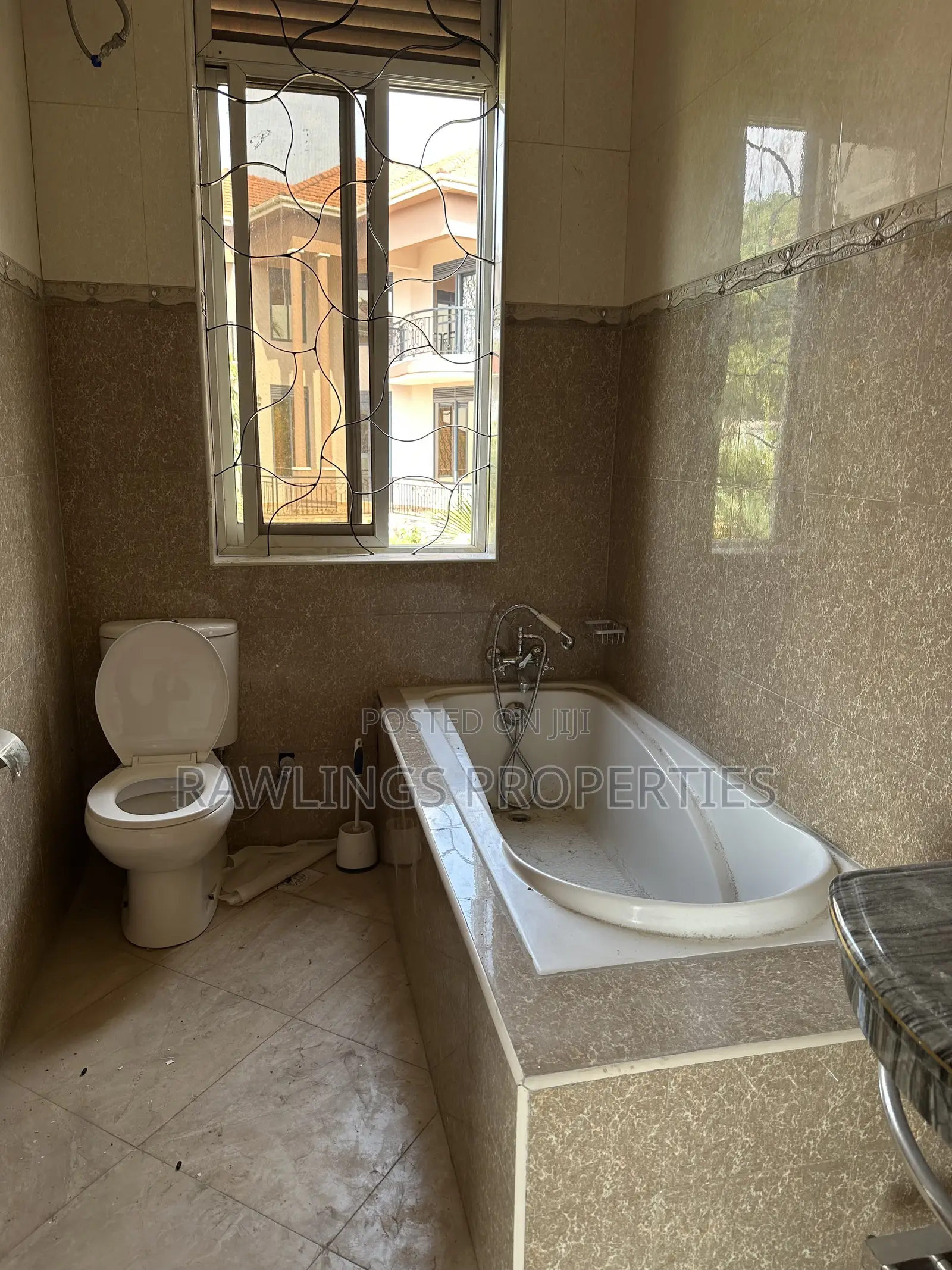 4bdrm House in Munyonyo, Makindye for sale